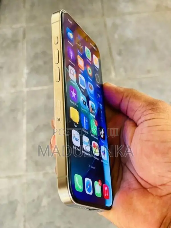 Apple iPhone 15 Pro 128GB (Used)