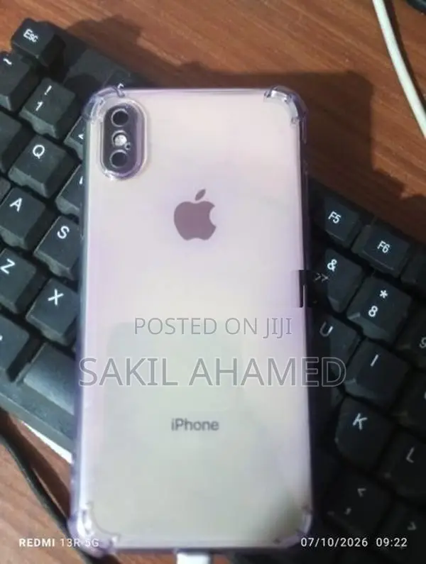Apple iPhone XS (Used)