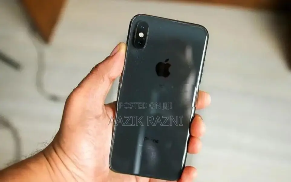 Apple iPhone XS (Used)