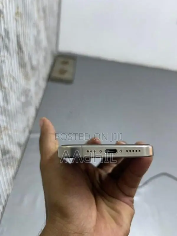 Apple iPhone 15 Pro 1TB (Used)