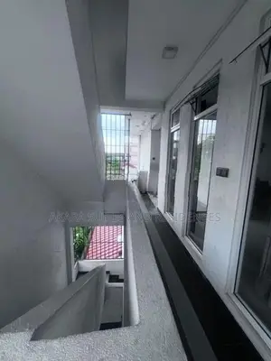 13 Perches - Unfurnished House for Sale HL53341- Colombo