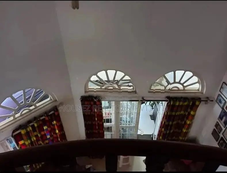 Modern 3-Story Luxury House for Sale – Athurugiriya