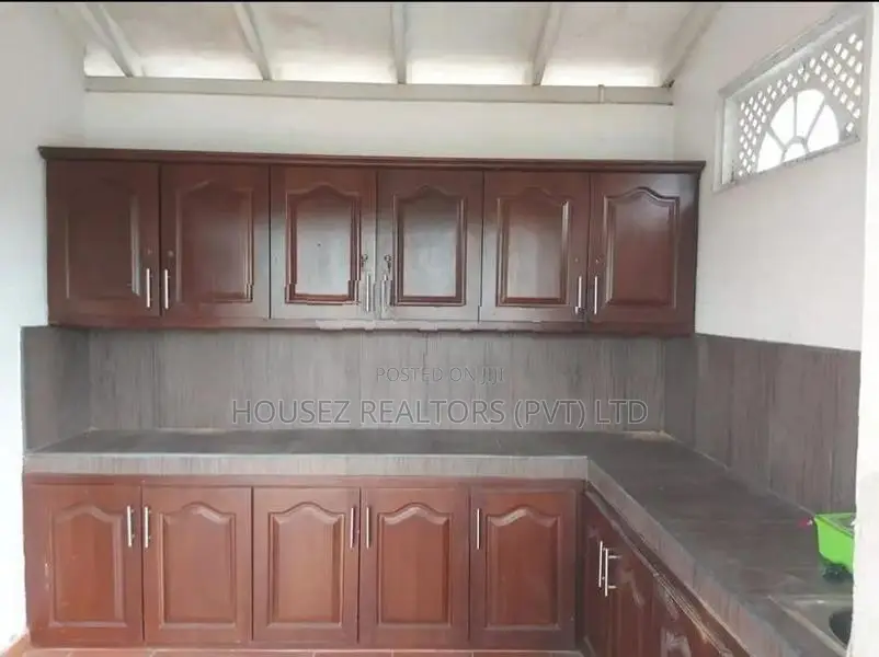 Modern 3-Story Luxury House for Sale – Athurugiriya