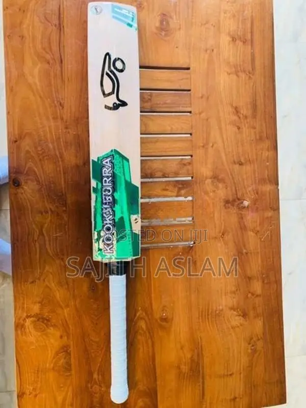 Kookaburra Kahuna Cricket Bat