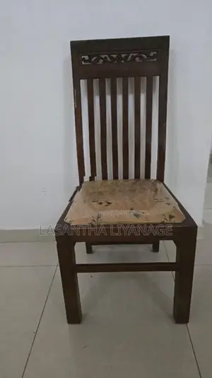 8 Dining Table Chairs