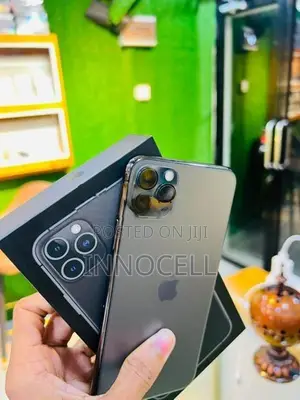 Apple iPhone 11 Pro Max 256GB (Used)