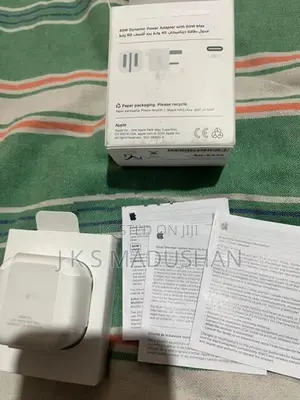 Apple iPhone Charger