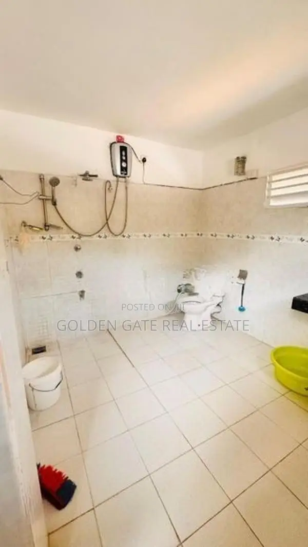 Kadawatha Two Storey Elegant House for Sale