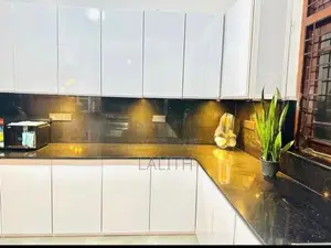 Sale for Luxury 6-Bedroom Home with Mountain Views | Primrose, Kandy