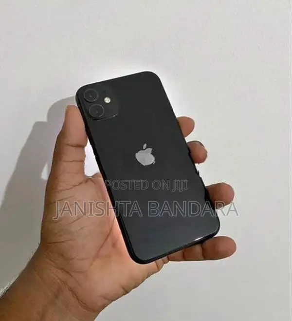 Apple iPhone 11 128GB (Used)