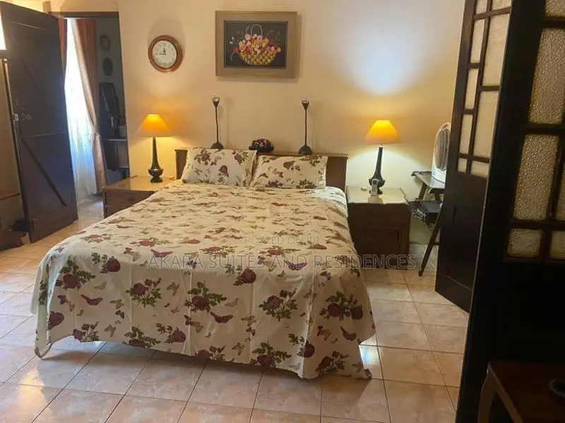 29 Perches - Semi-Furnished House for Sale Rajagiriya HL48307