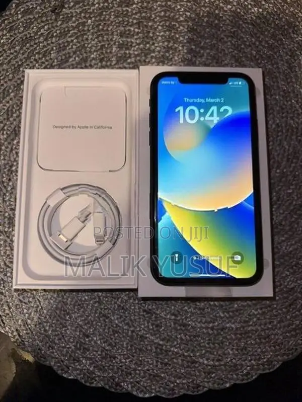 Apple iPhone 11 (Used)