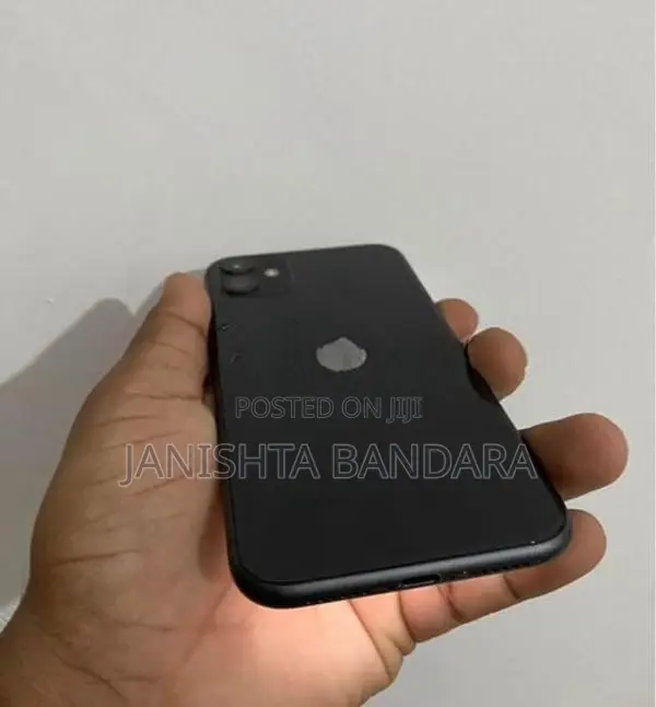 Apple iPhone 11 128GB (Used)