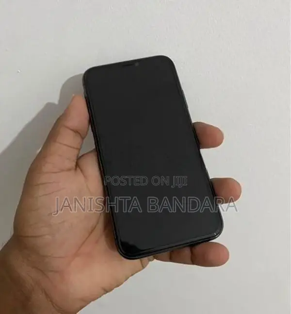 Apple iPhone 11 128GB (Used)
