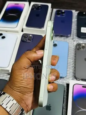 Apple iPhone 15 Plus 256GB (Used)