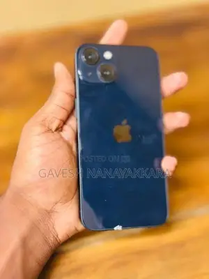 Apple iPhone 13 (Used)