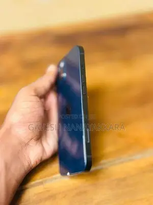Apple iPhone 13 (Used)