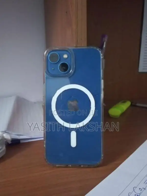 Apple iPhone 13 (Used)