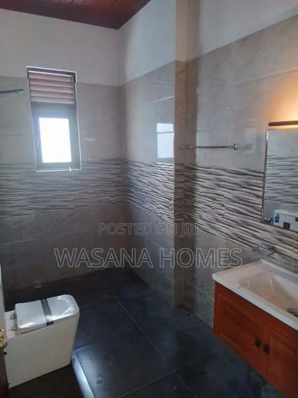 Fantastic Brand New 3 Story House for Sale Kotte
