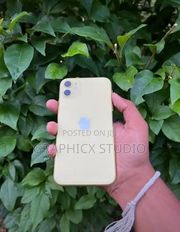 Apple iPhone 11 (Used)