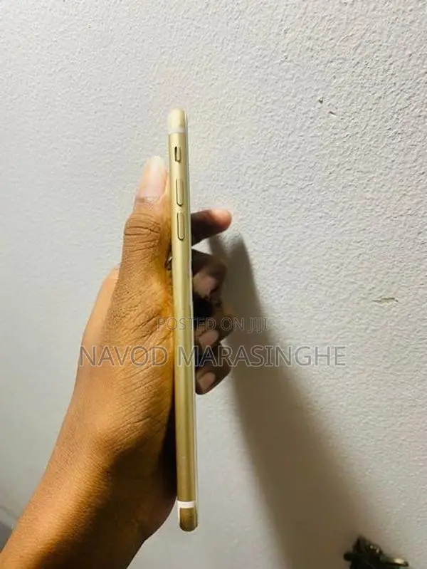 Apple iPhone 7 (Used)