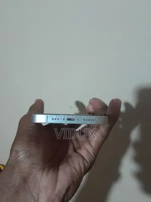 Apple iPhone 13 (Used)