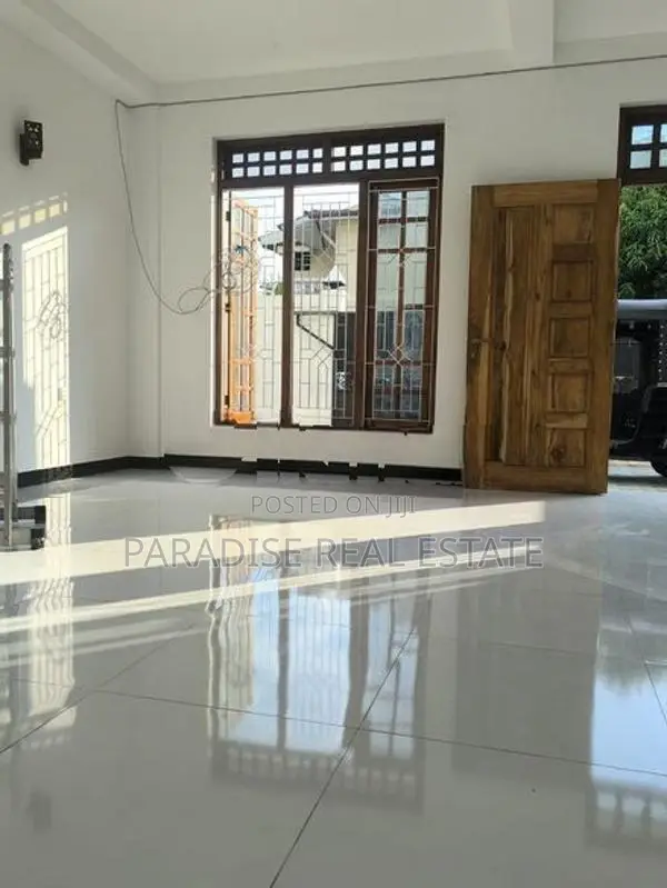 BRAND NEW 2 STOREY UNIT HOUSE FOR RENT IN RATMALANA