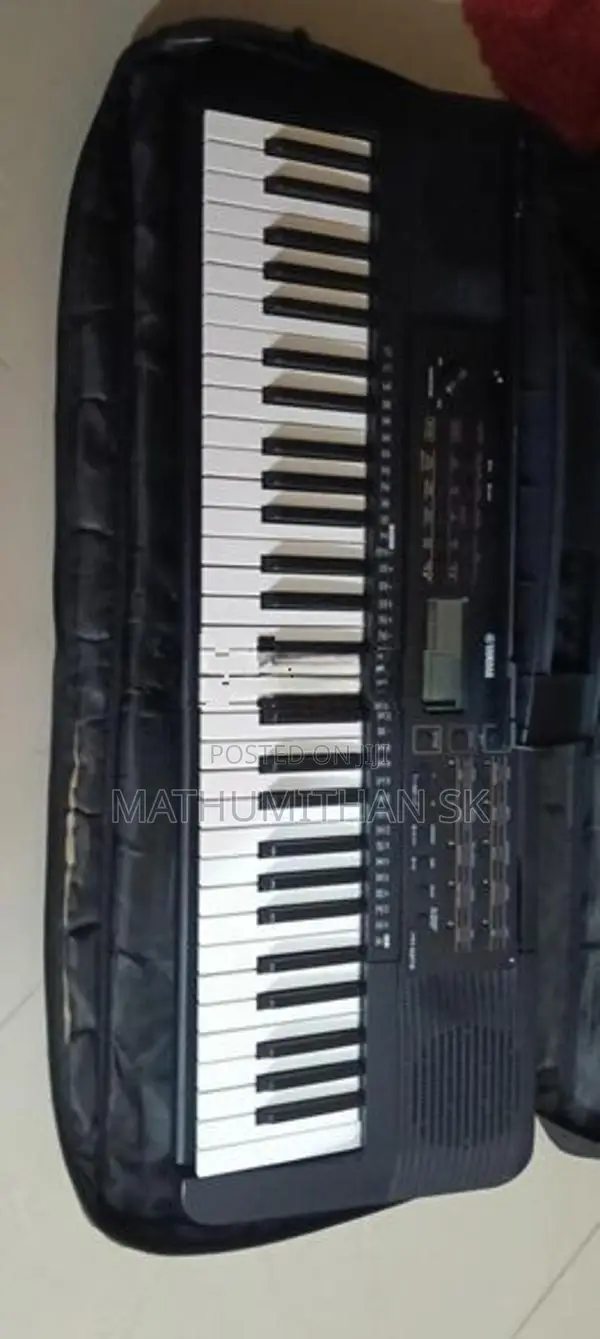 Yamaha PSR-E273