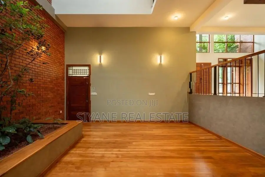 Luxury House for Sale in Battaramulla - Koswaththa