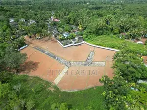 Beautiful Lake Facing Land Plots in Uyanwaththa