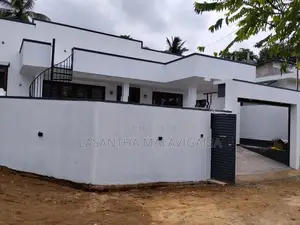 11 Perch Single Story House for sale at Athurugiriya Habarakada