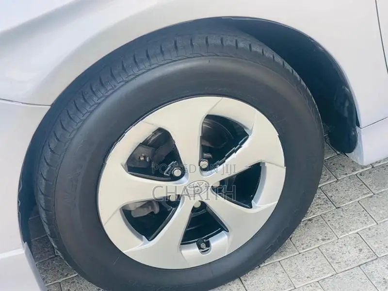 Toyota Prius 2012