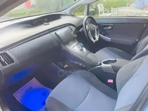 Toyota Prius 2012