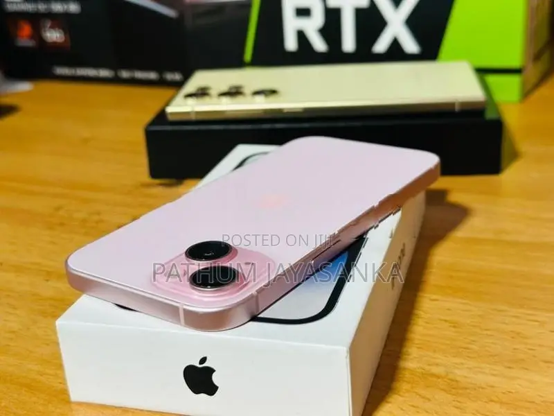 Apple iPhone 15 256GB (Used)