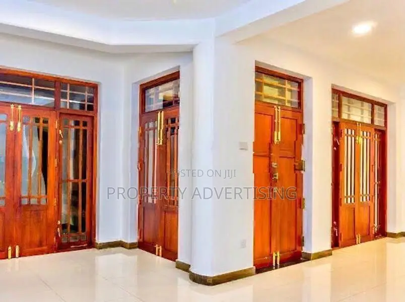 Valuable House for Sale in Boralesgamuwa- Road Facing