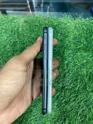 Apple iPhone 8 (Used)