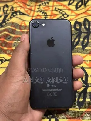Apple iPhone 7 (Used)