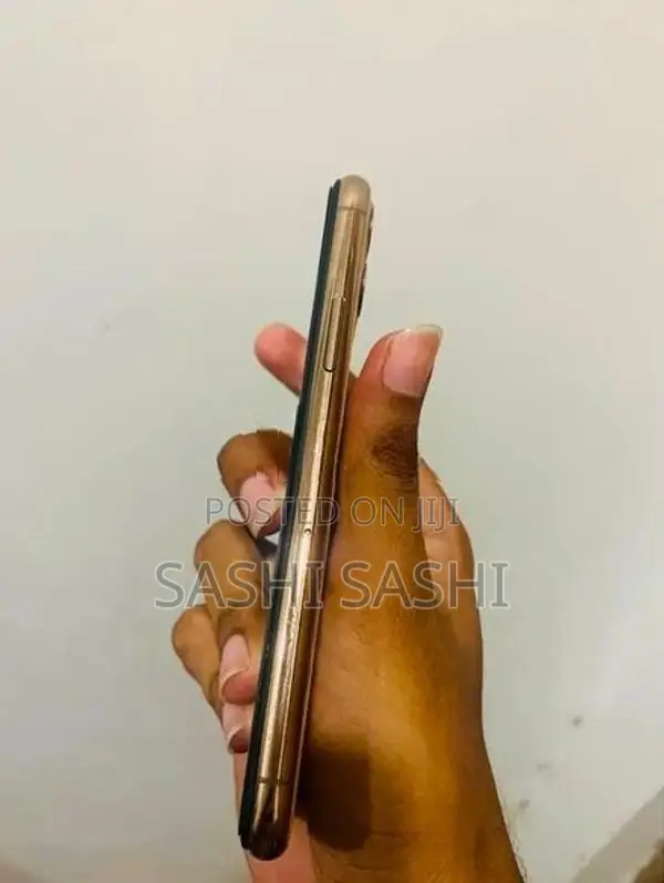 Apple iPhone 11 Pro 256GB (Used)