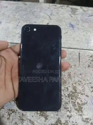 Apple iPhone SE 2 (Used)