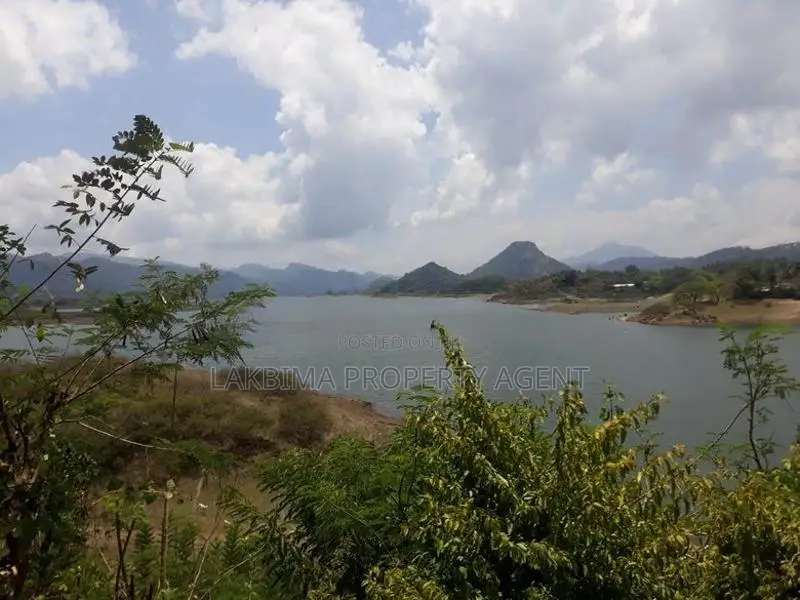Lake Front Land for Sale in Kandy Digana
