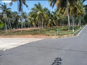 Land in Udugampola