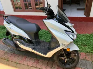 New Suzuki Burgman 125 2026 White