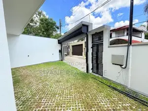 Luxury New House for Sale in Battaramulla