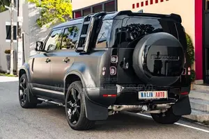 Land Rover Defender Easter Dark Edition 2023