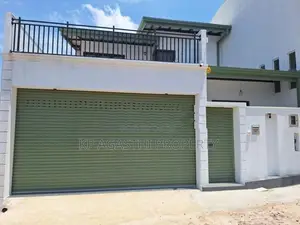 Luxury House for Sale in Athurugiriya