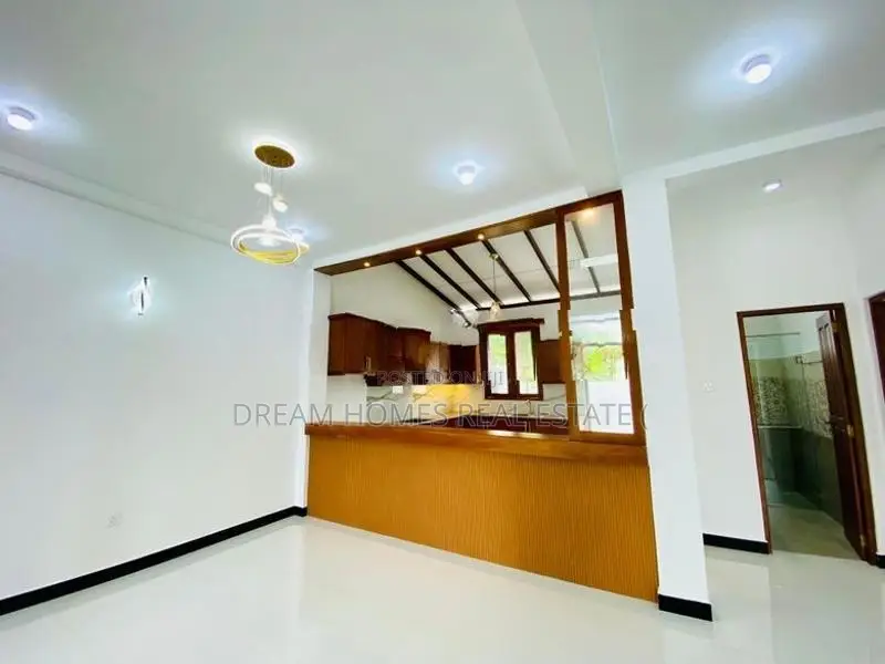 Modern 4 Bedroom Luxury House with Roller Gate for Sale – Athurugiriya