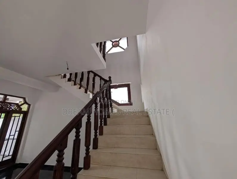 Well-Built Two-Storey Family House for Sale – Udammita, Ja-Ela