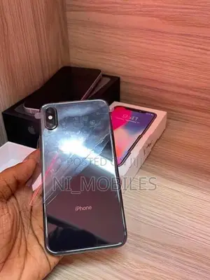 Apple iPhone X (Used)