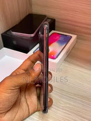 Apple iPhone X (Used)