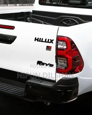 Toyota Hilux GR Sport 2025
